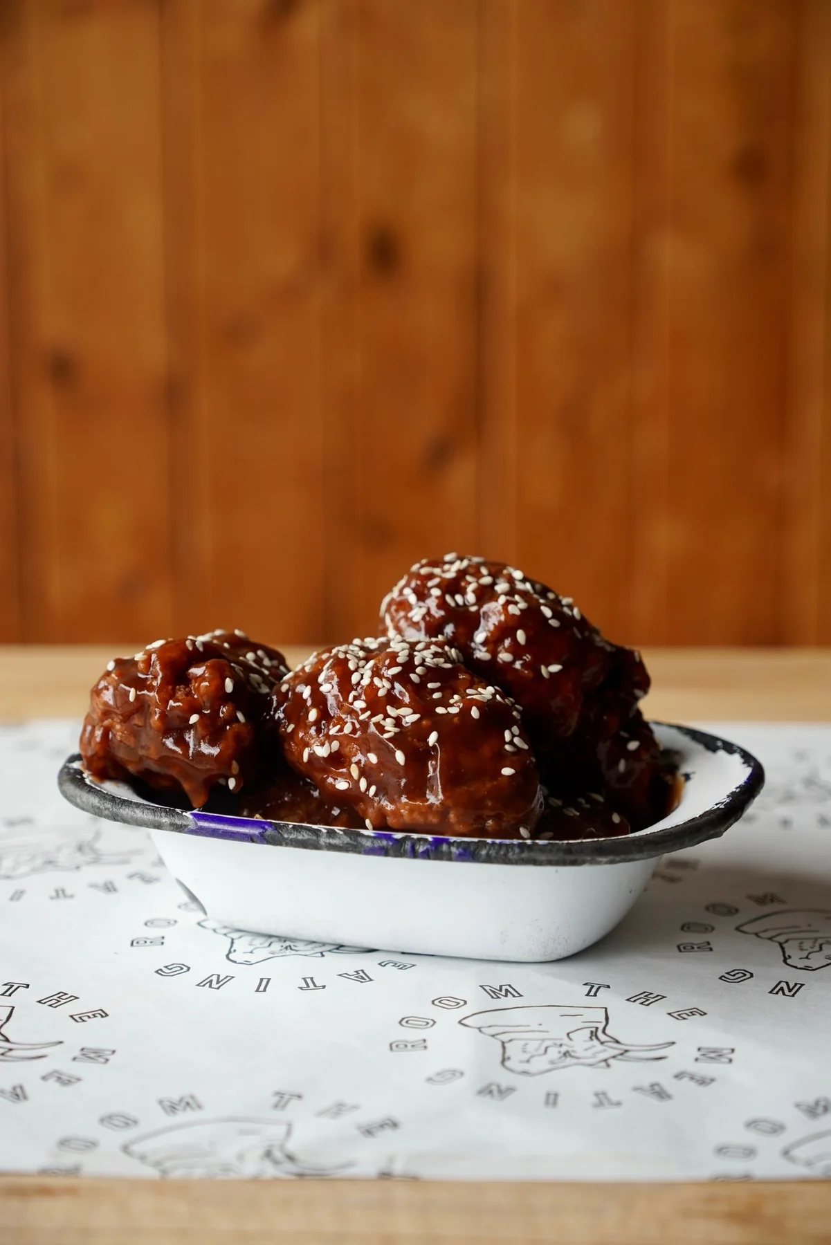 Sticky glazed wings with sesame seeds